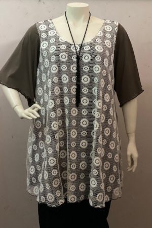 Lisa's Lacies Clarissa Scoop Neck Top