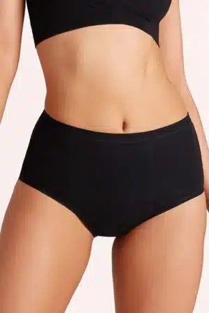 Love Luna Full Brief